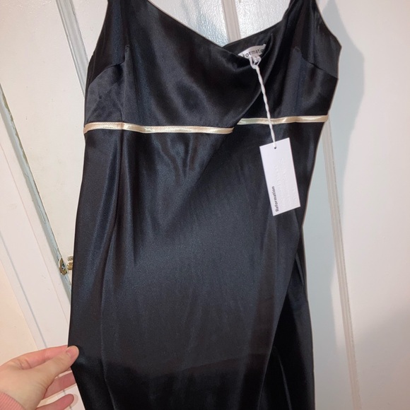 Reformation Kailyn 100% Silk Dress Size 8 in Black - Picture 8 of 9